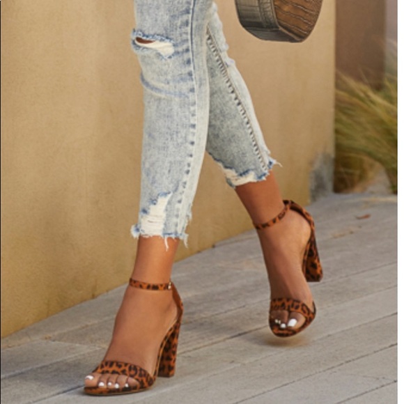 Shoes - Picture 2 of 5